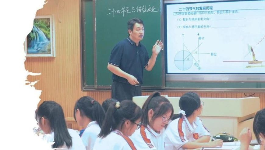 澳门852管家婆藏宝图期中,把两只老虎弹出了恐怖的感觉,全面解答解释落实_权威版V4.56